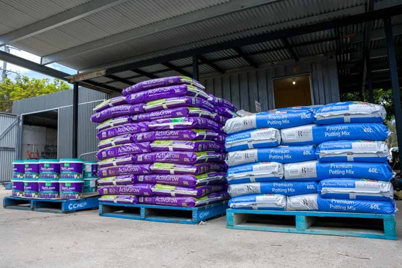 mi organics best quality soil potting mix