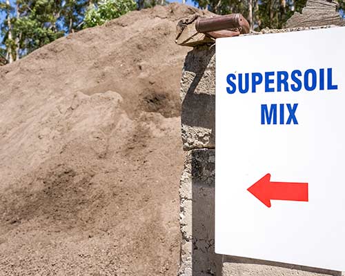 super soil mix , garden soil from mi organics