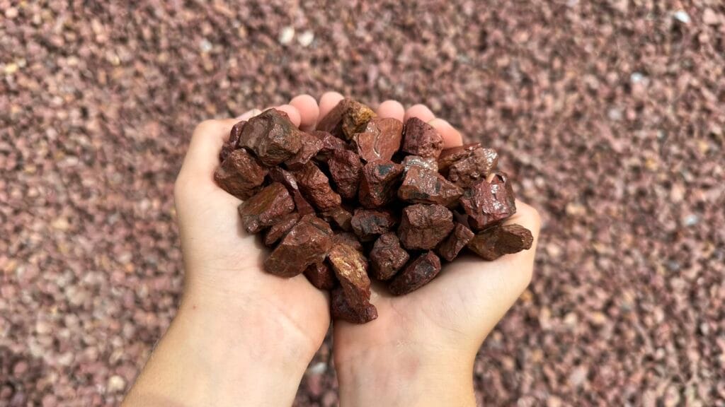red jasper gravel