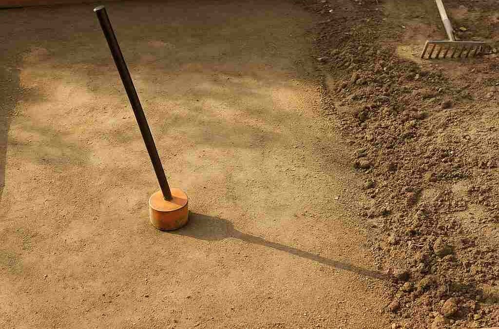 How to prepare the ground before laying aggregate